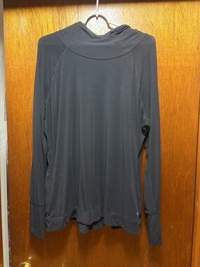 GAP Black Long-Sleeve Lightweight Hoodie